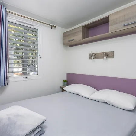 Camping Mobile Homes Pine Sea