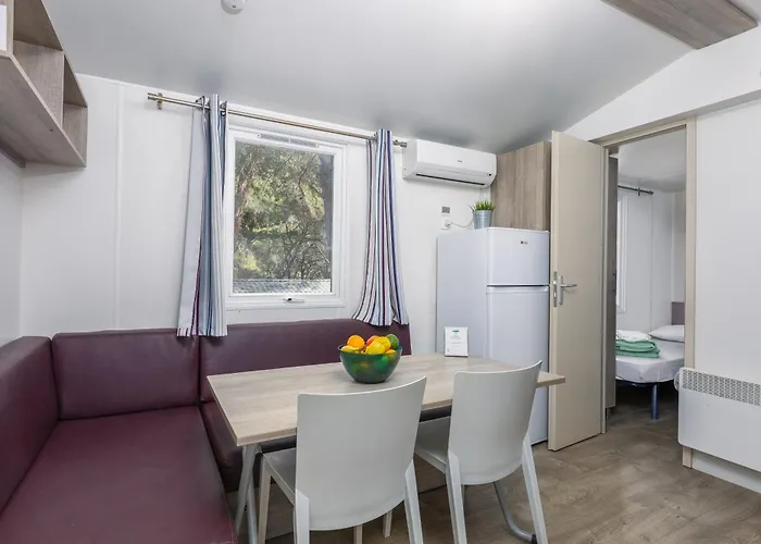 Mobile Homes Pine Sea Kamp Banjole