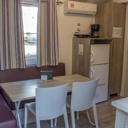 Campsite Mobile Homes Pine Sea *