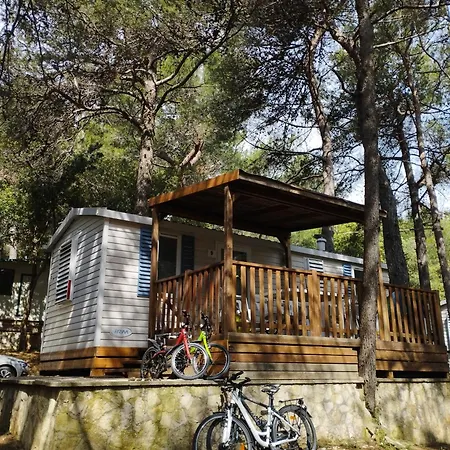 Mobile Homes Pine Sea Campsite